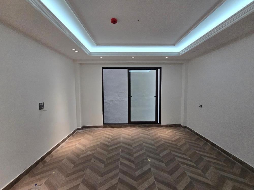 Phân Lô Xây Mới Hoàng Quốc Việt - 65m2, 7 Tầng, Lô Góc, Kinh Doanh - Giá Từ 31 Tỷ
