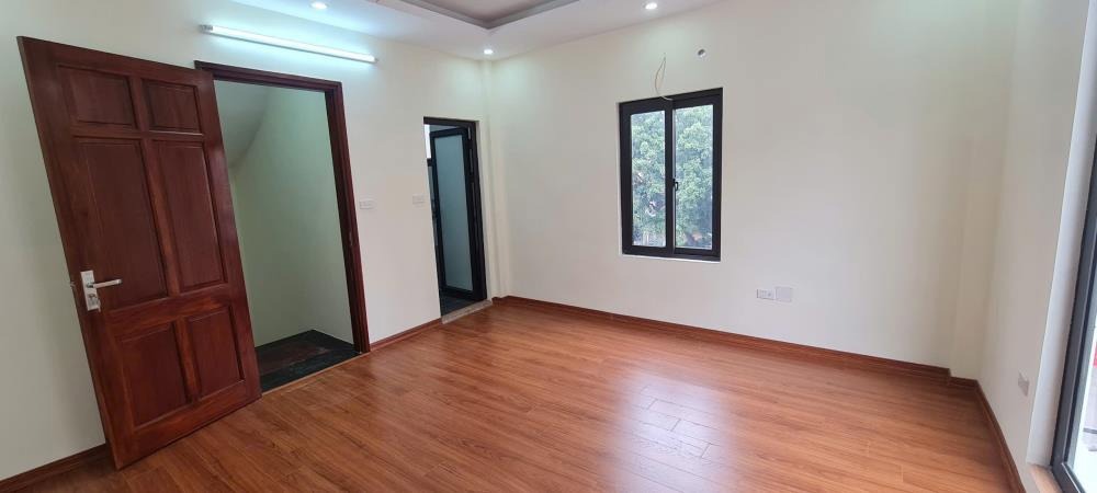 Bán Căn Góc 5 Tầng Đan Phượng, Ô Tô Vào Nhà, Gần Trường THPT Tân Lập