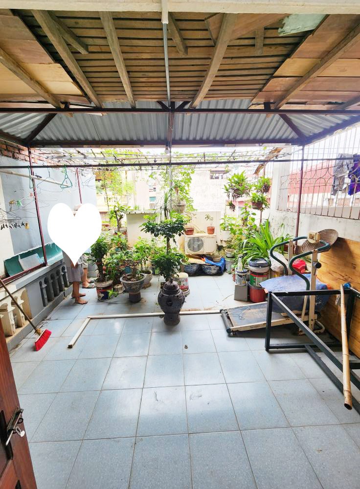 Bán Nhà Phố Pháo Đài Láng - 50m2, 5 Tầng, Kinh Doanh Đỉnh Cao