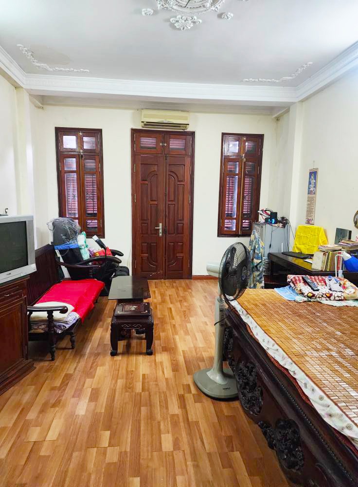 Bán Nhà Phố Pháo Đài Láng - 50m2, 5 Tầng, Kinh Doanh Đỉnh Cao