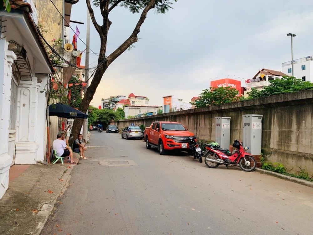 Nhà Mới Kính Coong, Ô Tô Sát Nhà, 6 Tầng Thang Máy, Ngõ 34 Âu Cơ - Giá 15.9 Tỷ