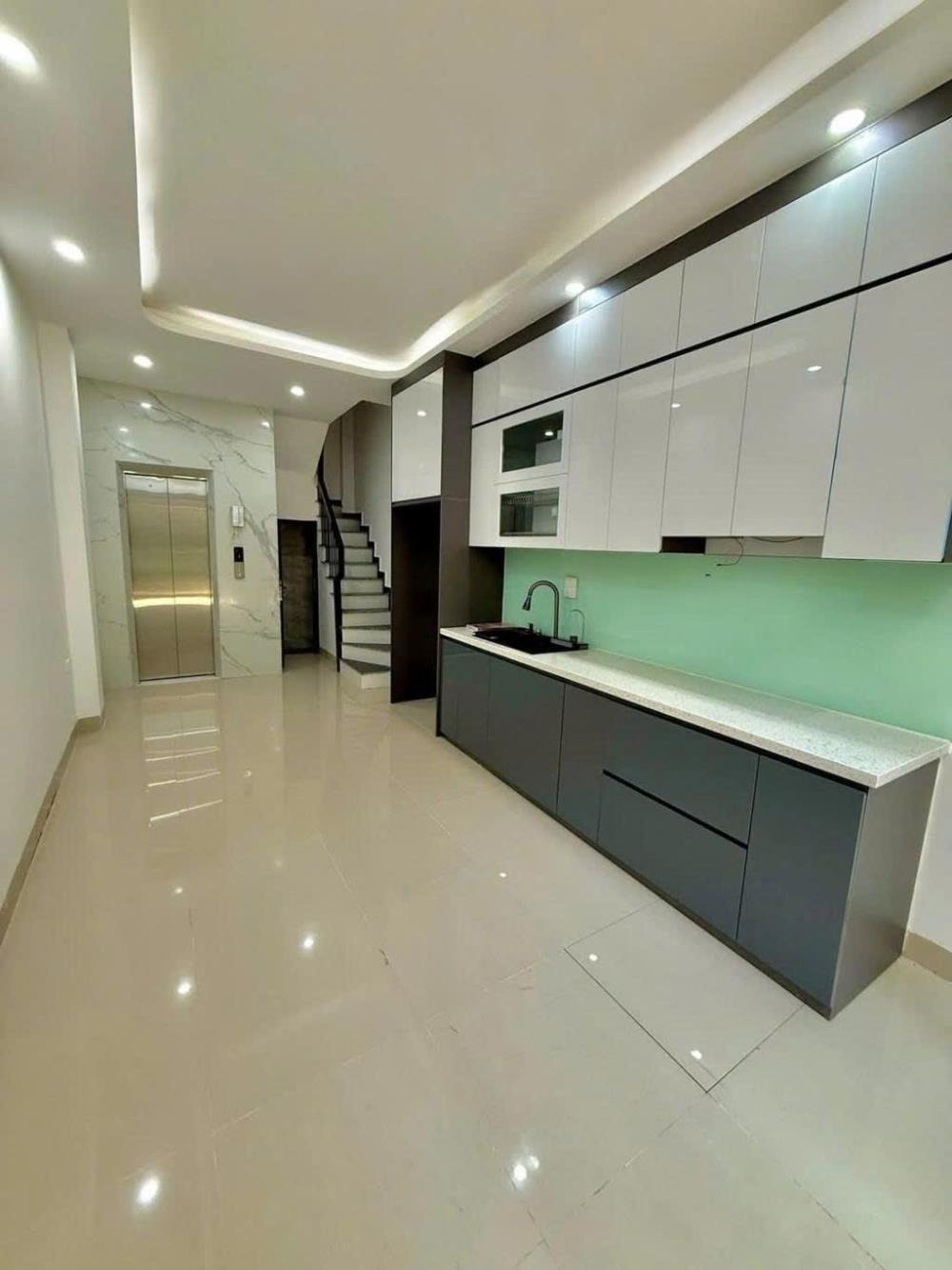 Nhà Đẹp Ba Đình - 6 Tầng, Thang Máy, Nội Thất Xịn - Giá 8 Tỷ