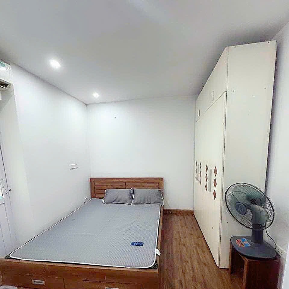 Căn Hộ Vĩnh Hồ Đống Đa: 2PN View Sân Chơi, Gần Phố, Sổ Đỏ Chính Chủ