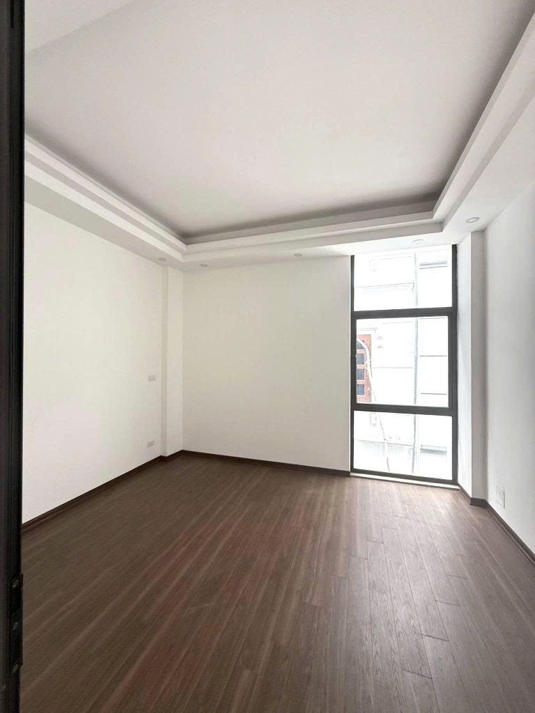 Bán Nhà Phố Định Công Thượng Giá Tốt - 8.2 tỷ - 46m2 - Gần Phố - Ô Tô Tránh