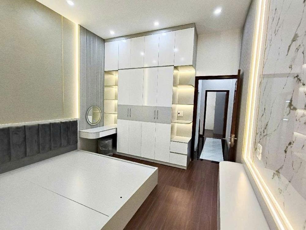 Bán nhà Kim Ngưu 4 tầng, 43m², mặt tiền rộng - Full nội thất - Giá tốt
