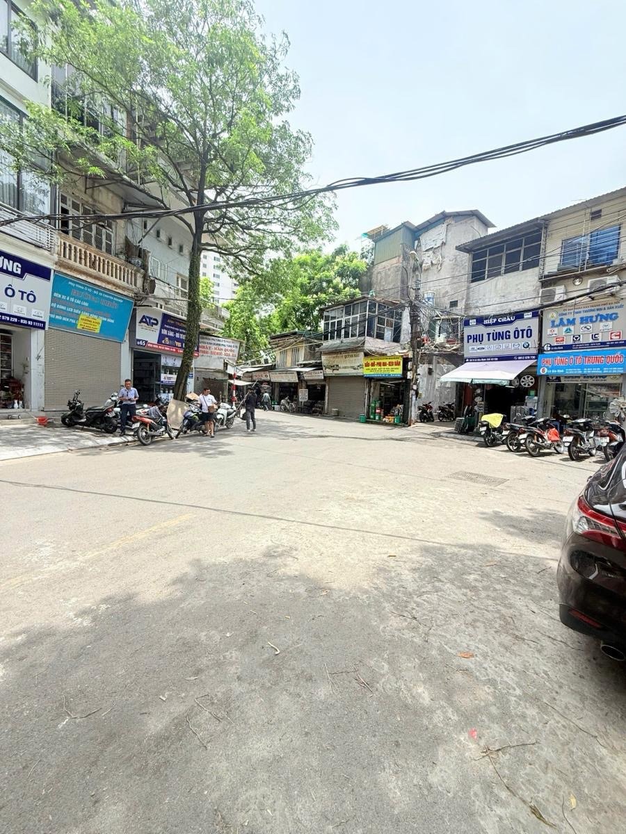 Bán Nhà Phố Tôn Đức Thắng 9.9 Tỷ - Thang Máy, 6 Tầng, Ô Tô