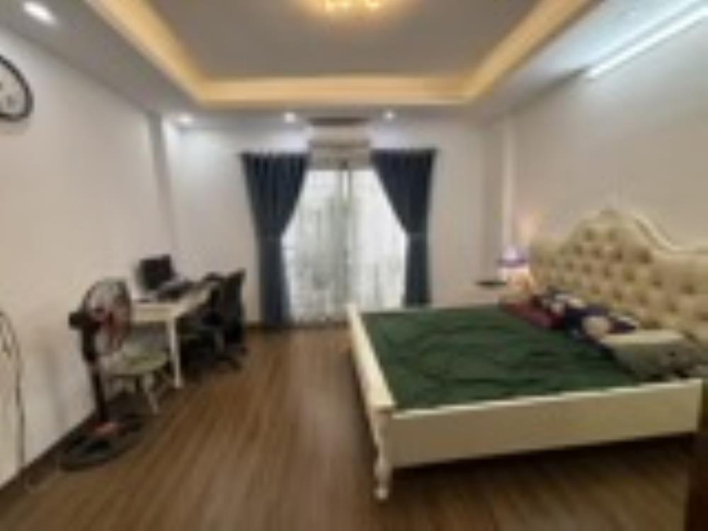 Bán Nhà Phố Tôn Đức Thắng 9.9 Tỷ - Thang Máy, 6 Tầng, Ô Tô