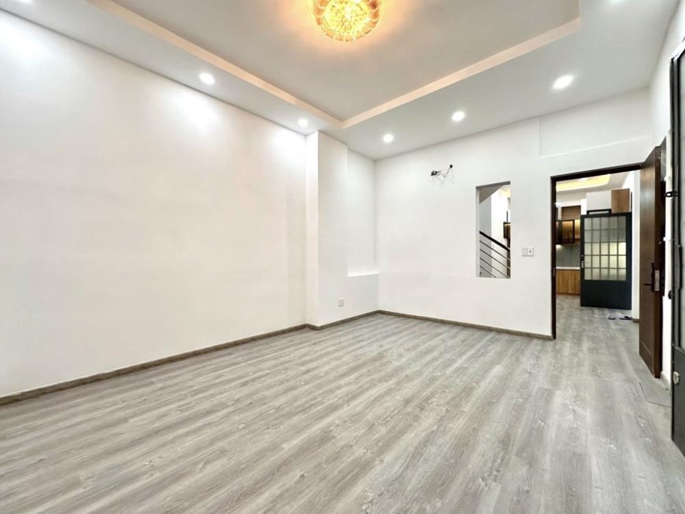 Nhà Hẻm Xe Hơi Ngay Chợ An Đông - 5PN, 4WC, Giá 12 Tỷ