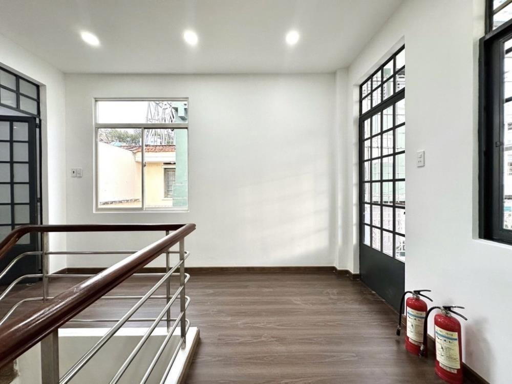 Nhà Hẻm Xe Hơi Ngay Chợ An Đông - 5PN, 4WC, Giá 12 Tỷ