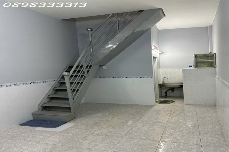 Nhà xinh trung tâm Tân Bình – Giá chỉ 3.2 tỷ
Địa chỉ: 204/2 Hoàng Văn Thụ, phường 4, quận Tân Bình