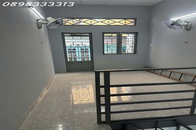 Nhà xinh trung tâm Tân Bình – Giá chỉ 3.2 tỷ
Địa chỉ: 204/2 Hoàng Văn Thụ, phường 4, quận Tân Bình