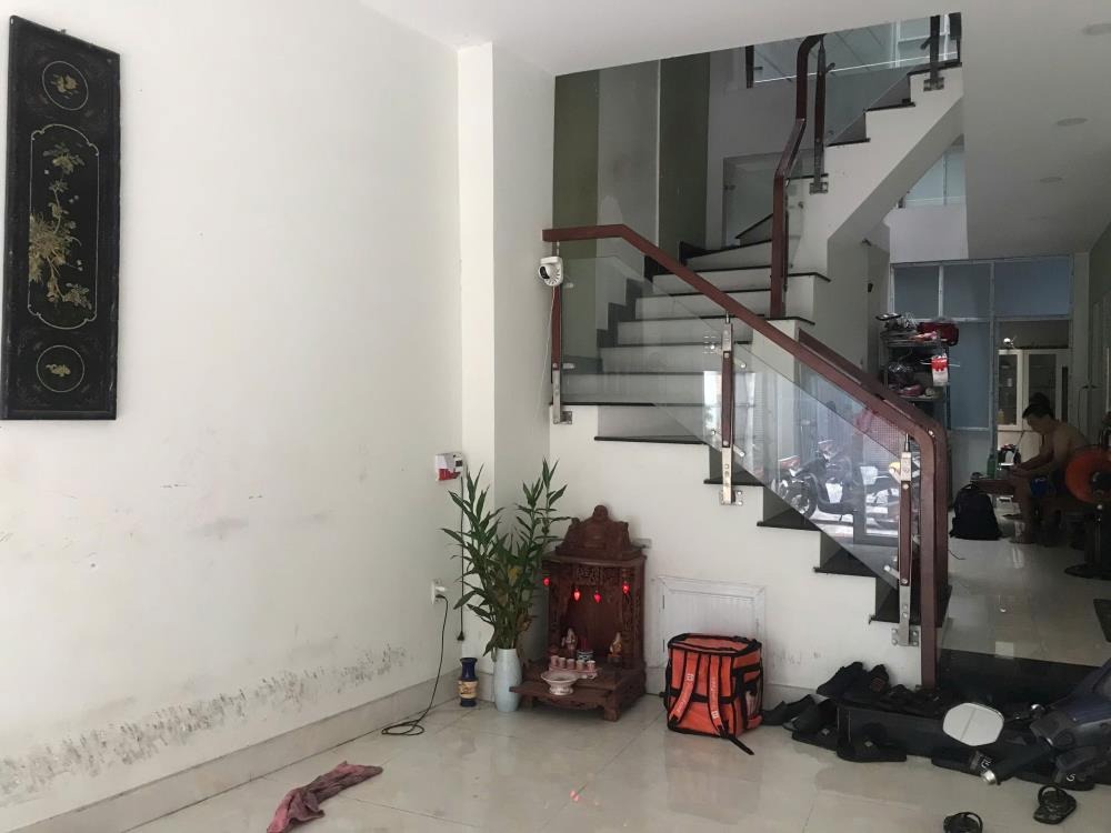 Nhà Đẹp Giá Tốt Quận Bình Thạnh: 94m2, 4 Tầng, Gần Sân Bay, Pháp Lý Sạch