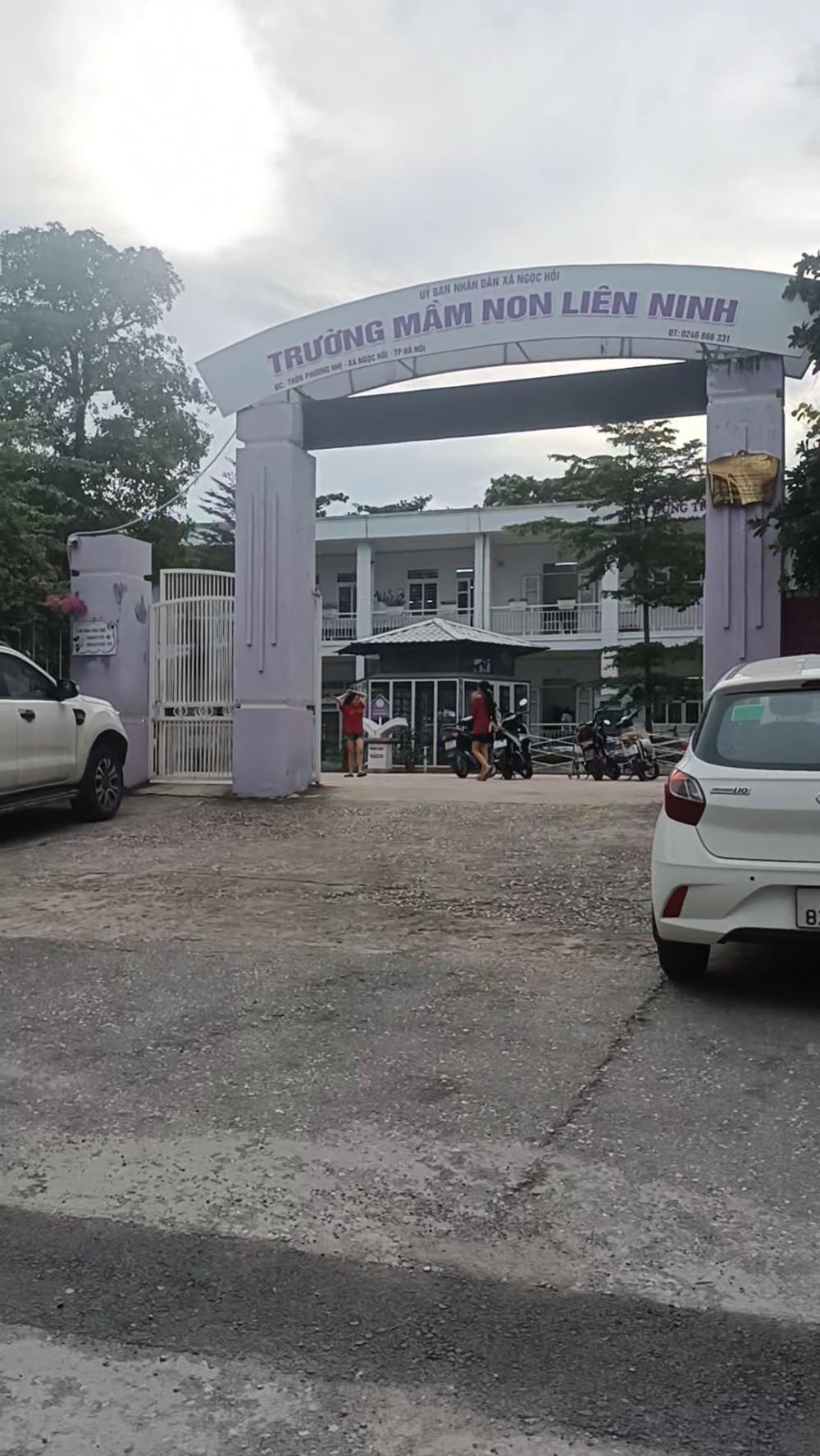 Cần Sang Nhượng Nhà 4 Tầng Tự Xây, Vị Trí Đắc Địa Liên Ninh - Ngọc Hồi