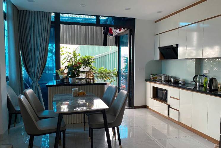 Nhà Mỹ Đình dân xây 35m2, 5 tầng, chào 6,5  tỷ có thương lượng