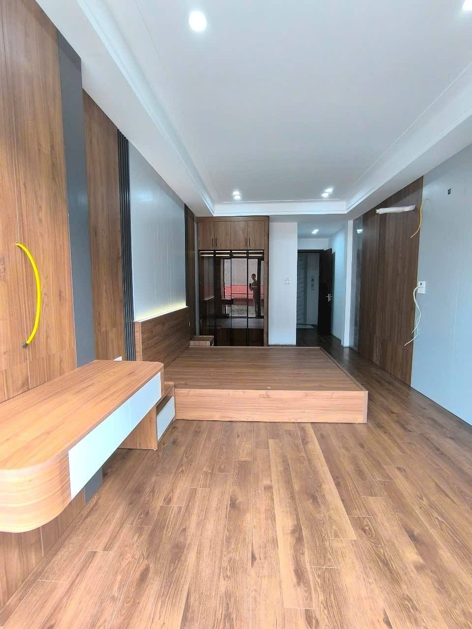 Nhà Mới Hiện Đại Vạn Phúc - 49m2, 5 Tầng, Ô Tô Vào Nhà - Giá 14.5 Tỷ