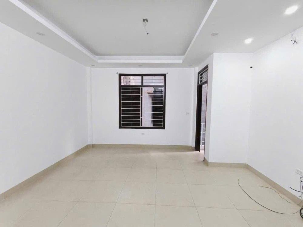 🏡 Nhà Mặt Tiền Hoàng Hoa Thám 49m² - 5 Tầng - Giá 7.9 Tỷ