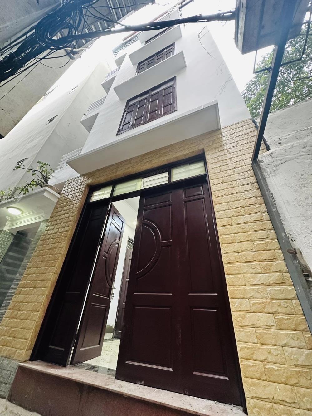 🏡 Nhà Mặt Tiền Hoàng Hoa Thám 49m² - 5 Tầng - Giá 7.9 Tỷ