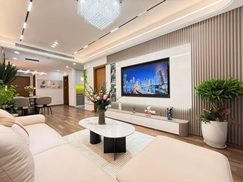 Bán Căn Hộ VIP Tòa R4 - 4PN, 152m², Góc Đẹp, Như Mới - Giá 10x Tỷ