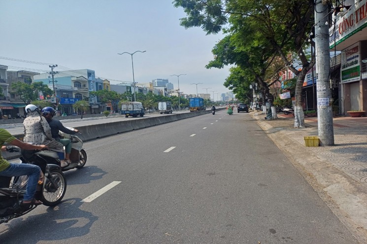 MẶT PHỐ NGÔ QUYỀN – ĐÀ NẴNG – NHÀ 3 TẦNG KINH DOANH ĐỈNH – GIÁ TRỊ SINH LỜI KHỦNG! – GIÁ CHỈ 12 TỶ