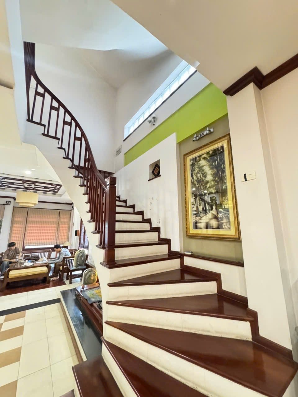 Bán nhà mặt phố Bà Triệu 74m² x 6 tầng, lô góc, dòng tiền 100tr/tháng - Giá 68 tỷ