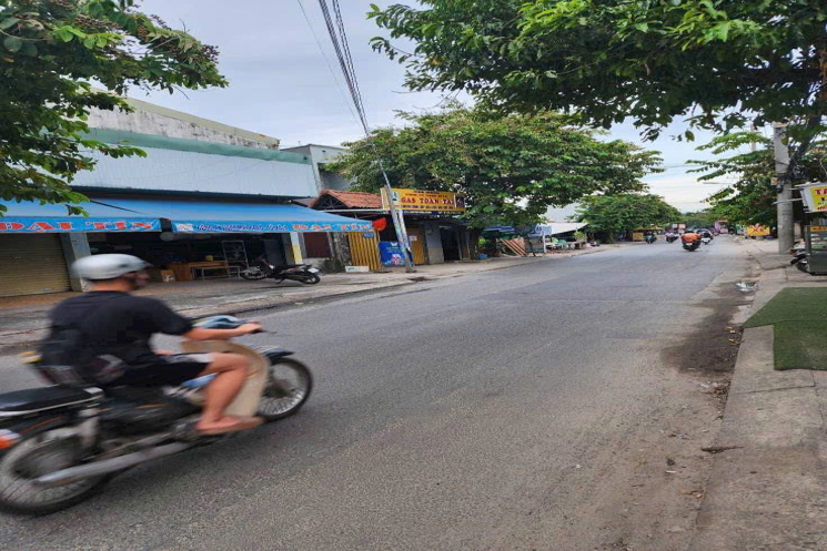 BÁN GẤP ĐẤT MT ĐÔNG THẠNH 8-1 – 1.919M2 (ĐÃ CÓ 1.000M2 THỔ CƯ) – CHỈ 20TR/M2