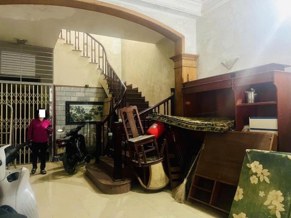 Bán Nhà Mặt Phố Cầu Giấy 210m2 - 5 Tầng, Lô Góc 3 Mặt Thoáng, Giá 58 Tỷ