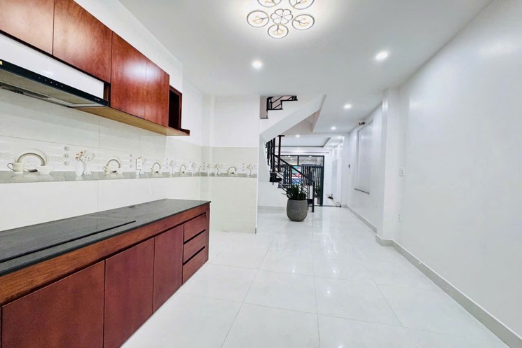 Chỉ 3.8 tỷ có nhà 3 tầng mới ken ken MT 988 Trường Chinh, Quận Cẩm Lệ, TP Đà Nẵng
