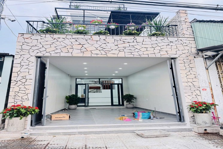 Chỉ 3.8 tỷ có nhà 3 tầng mới ken ken MT 988 Trường Chinh, Quận Cẩm Lệ, TP Đà Nẵng