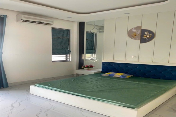 BÁN NHANH NHÀ 3 TẦNG ĐƯỜNG 5,5 M – PHONG CÁCH TÂN CỔ ĐIỂN – FULL NỘI THẤT CAO CẤP – KHU PHÚ XUÂN,