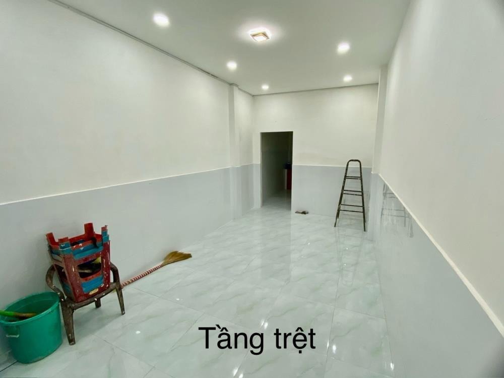Nhà Cho Thuê Nguyên Căn Quận 11 - Gần Đường 3/2 - Giá 9tr/Tháng