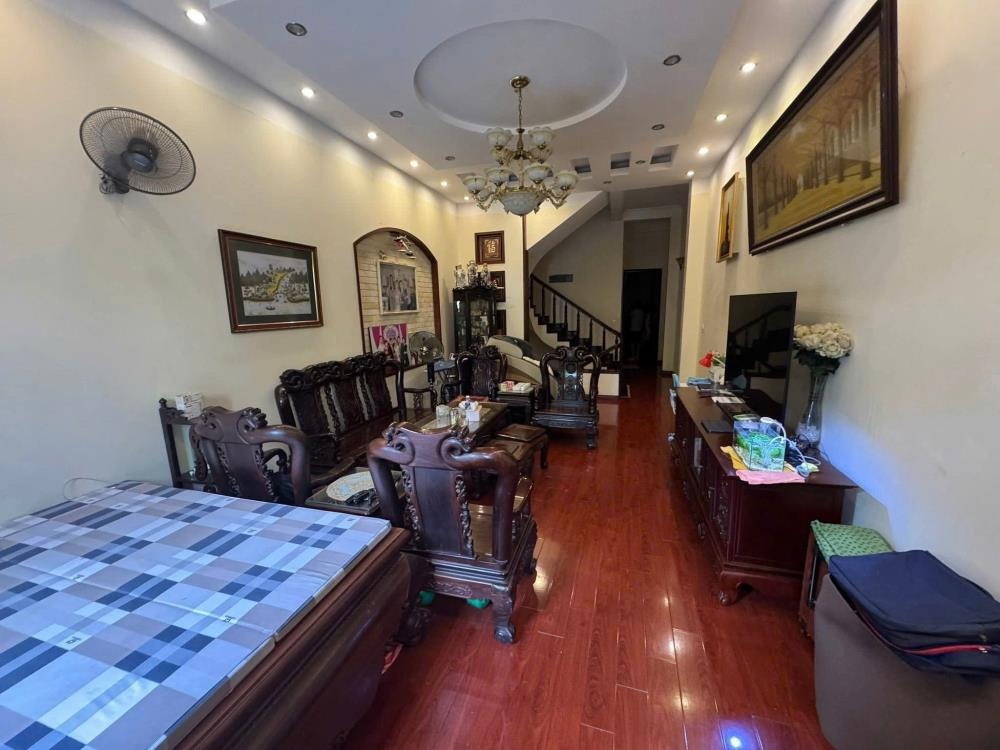 Bán Nhà Nguyễn Sơn Long Biên 4 Tầng, 78m2, MT4.6m, Ô Tô Tránh, Giá 20 Tỷ
