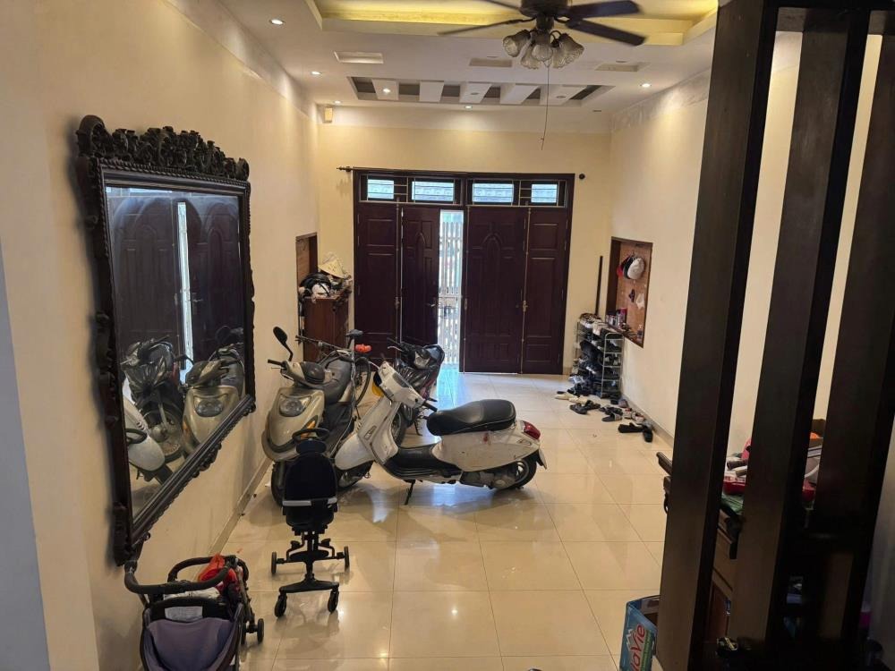 Bán Nhà Nguyễn Sơn Long Biên 4 Tầng, 78m2, MT4.6m, Ô Tô Tránh, Giá 20 Tỷ