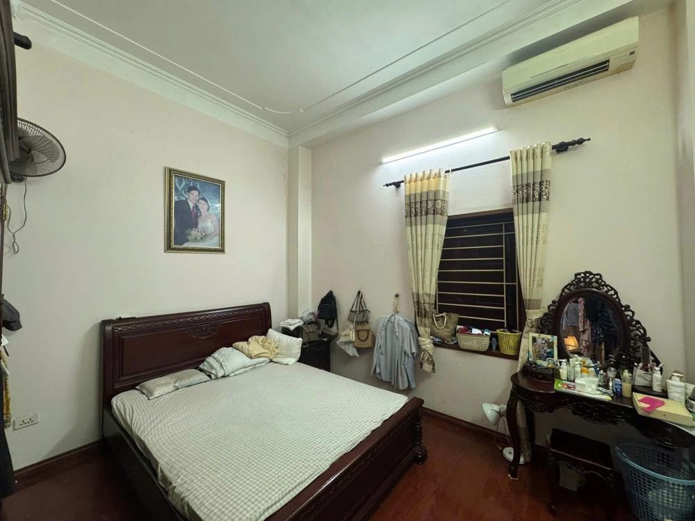 Bán Nhà Nguyễn Sơn Long Biên 4 Tầng, 78m2, MT4.6m, Ô Tô Tránh, Giá 20 Tỷ