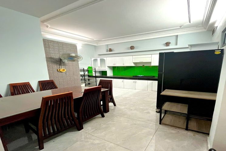 NHÀ ĐẸP HẺM Ô TÔ  NGUYỄN KIỆM TRUNG TÂM TP