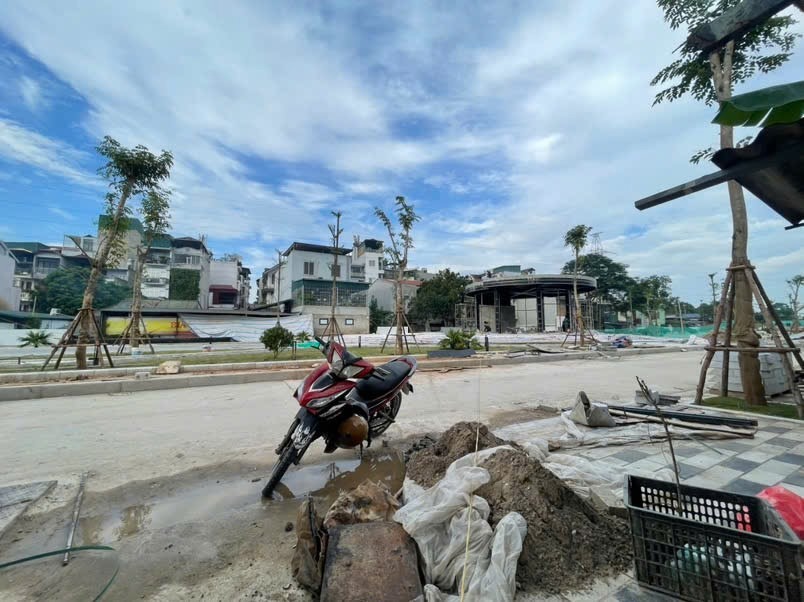 Bán Đất Tứ Liên - Vị Trí Vàng, Ngõ Ô Tô, Gần Hồ Tây - Giá Chuẩn Thị Trường