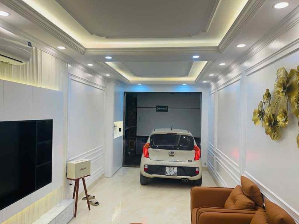 Bán nhà ngõ phố giá tốt Hà Nội - 41m2, 5 tầng, gara ô tô, pháp lý chuẩn
