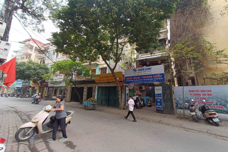 SIÊU PHẨM MẶT PHỐ QUẬN THANH XUÂN NGỰ NGAY TẠI PHỐ NGUYỄN NGỌC NẠI.

3 THOÁNG, NỞ HẬU, MẶT PHỐ,