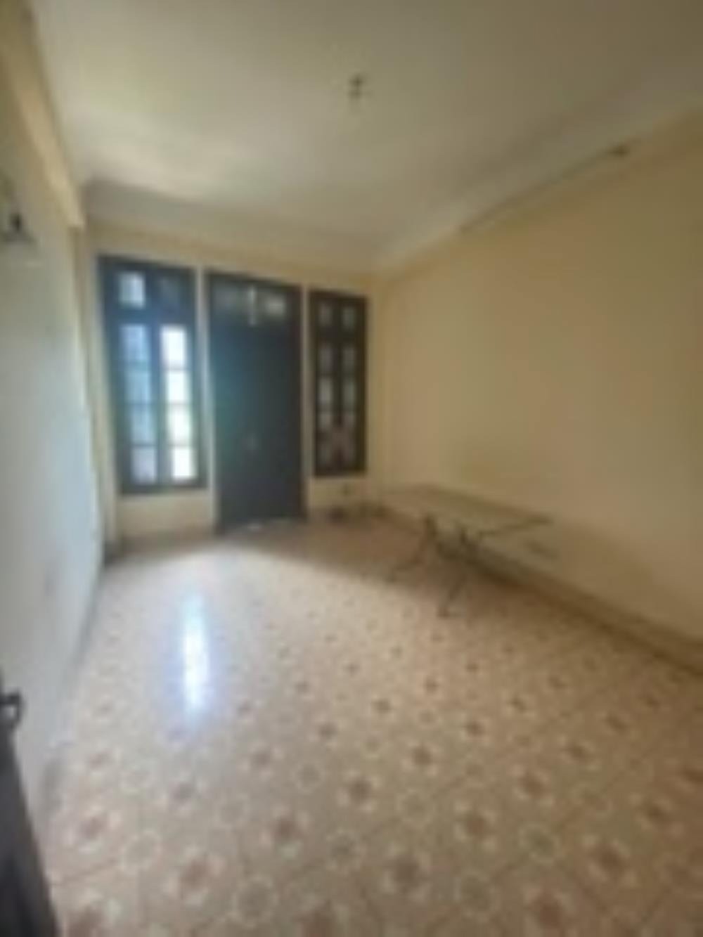 Siêu phẩm Ngõ 58 Nguyễn Khánh Toàn - Nhà 4.5 Tầng, 3 Mặt Thoáng, Giá 12.8 Tỷ