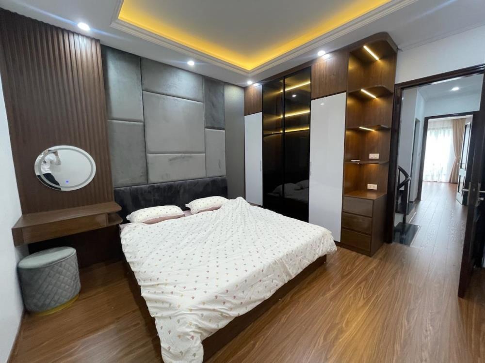 Bán nhà đẹp Xuân La - Tây Hồ | 55m2 x 6 tầng - Giá 14.2 tỷ