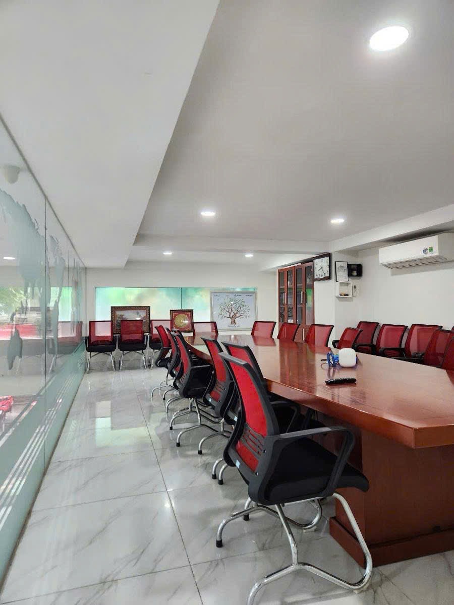 Tòa nhà 7 Tầng Mặt Ngõ Đống Đa 57m2 - Vị Trí Đắc Địa, Kinh Doanh Sẵn