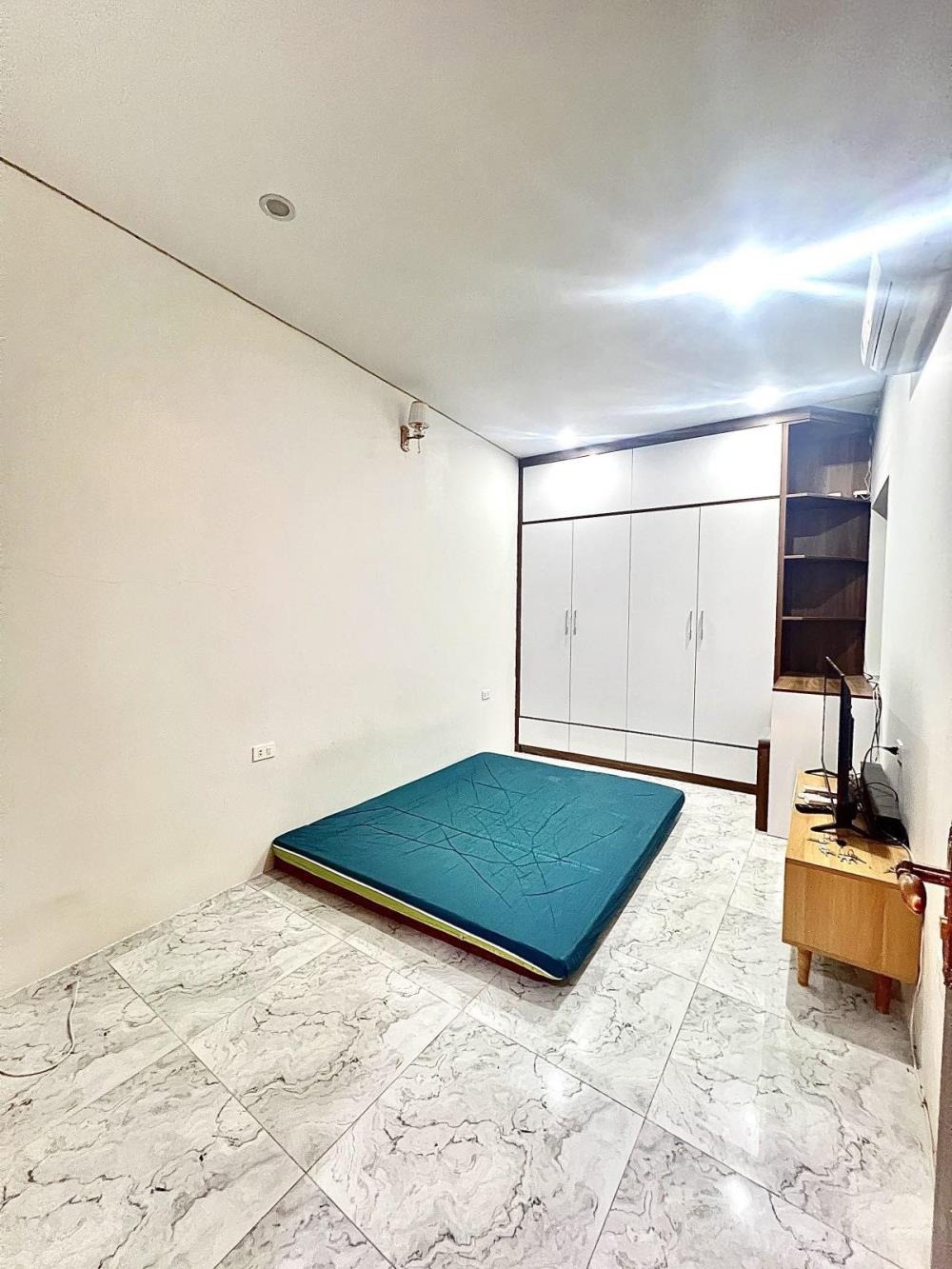 Bán Nhà Phố Kim Hoa, Xã Đàn - Đống Đa - 4.5 tỷ - Ngõ Rộng, Gần Phố