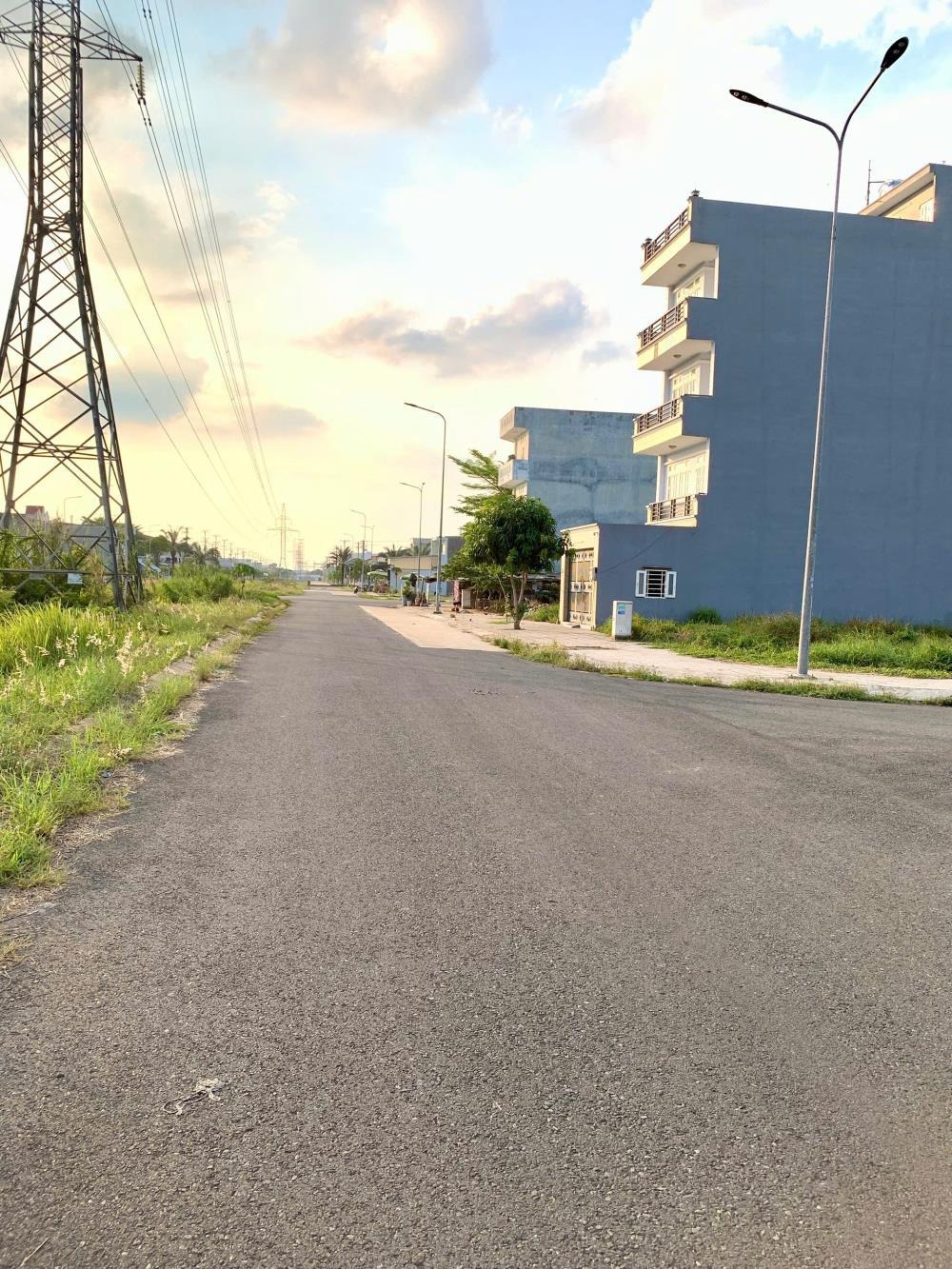Bán Nhanh Đất 105m2, 5x21m, Tân Vĩnh Lộc, Gần Chợ Bà Lát, Giá 1Tỷ890