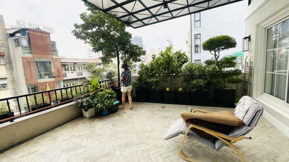 Bán nhà mặt tiền Nguyễn Văn Thủ, Quận 1 - 82.5 tỷ - 124m2 - Full nội thất