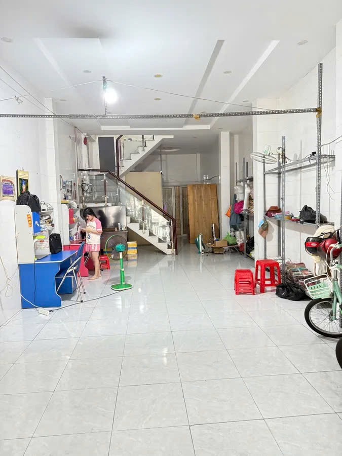 Mặt Tiền Tân Bình - 56m2 - 3 Tầng - Giá 10.5 Tỷ TL - Kinh Doanh Sầm Uất