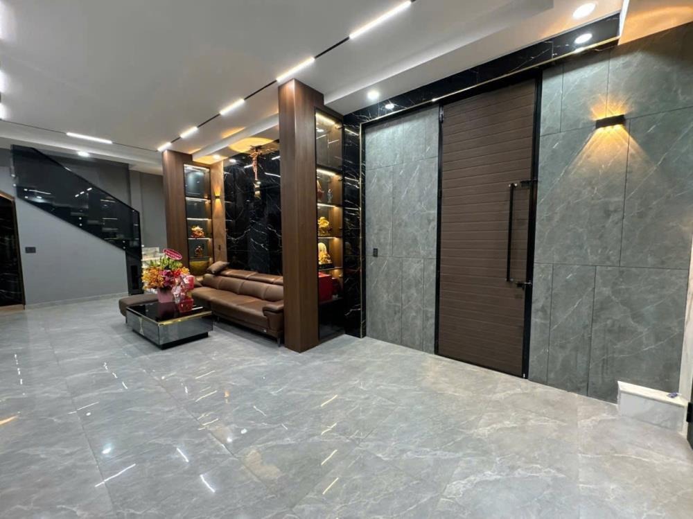 Siêu phẩm góc 2 mặt tiền Lạc Long Quân - Tân Bình | 9 tỷ sở hữu ngay