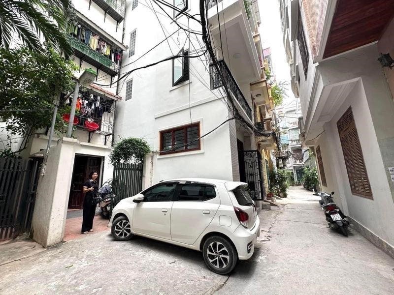 Dòng Tiền Ổn Định: Cho Thuê CHDV 11 Phòng, 7 Tầng, Thang Máy, Ô Tô Vào Nhà - Giá 17.6 Tỷ