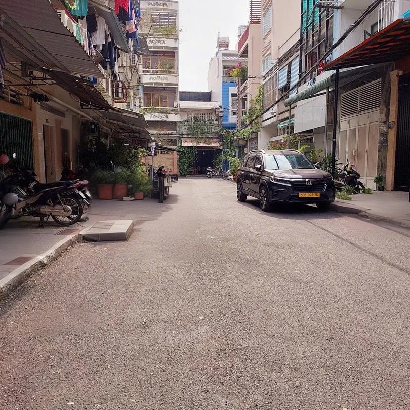 Nhà Phố Quận 3 - 3 Tầng, 63m2, Xe Tải Vào - Giá 13 Tỷ