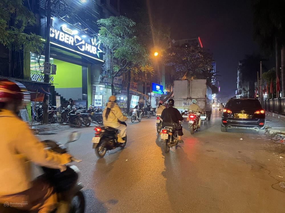 Nhà Liền Kề Mặt Phố Văn Quán: 275 Triệu/m2 - Kinh Doanh Đỉnh Cao