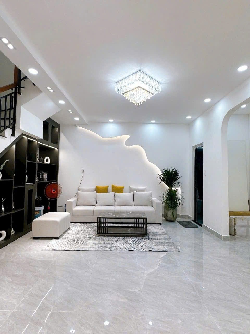 Siêu phẩm nhà 4 tầng, ngay Chu Văn An, Bình Thạnh - SHR, giá nhỉnh 5 tỷ TL