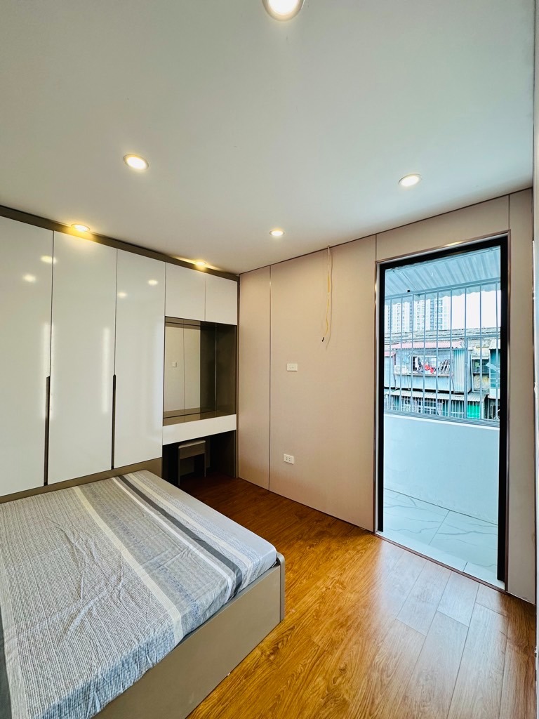 Bán nhà tập thể trung tâm Hai Bà Trưng, 3 tỷ - Vị trí đẹp, giao thông thuận tiện
